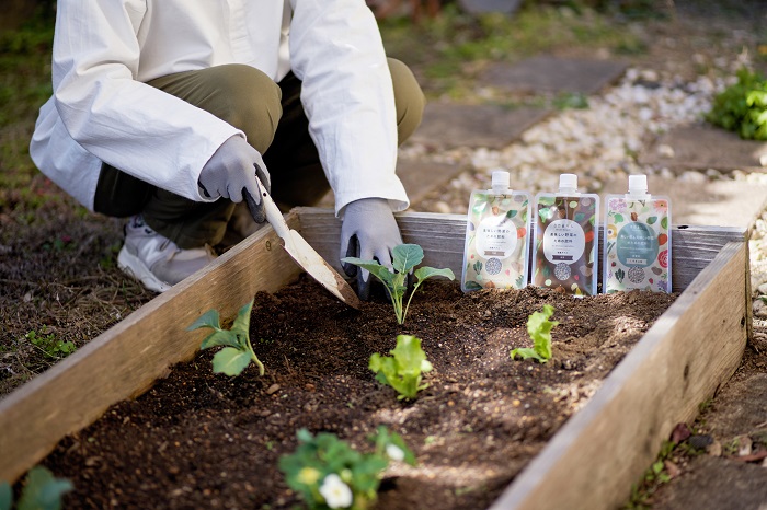 使いやすさとプロ品質を両立した肥料・土壌改良材「自然暮らし」