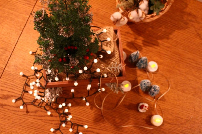 おしゃれ LED 暖か白い  電飾ツリー  インテリア 木 枝  期間限定特価 クリスマスツリー イルミネーションツリー  オブジェ ハロウィン クリスマス  75cm 電池式 北欧