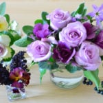 素敵な品種がいっぱい！ 葉牡丹とバラのアレンジ