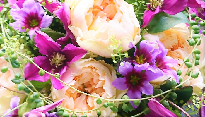 香水にも使われている 香りの良い春の花とその香水6選 Lovegreen ラブグリーン