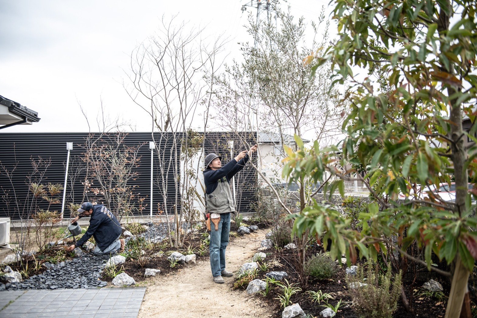 GREEN DESIGN EN'Sさんは、植物との生活「GREEN LIFE」をコンセプトにした庭づくりを手掛ける造園会社。生活する庭・眺めたくなる庭・遊べる庭・収穫のできる庭、そして「そこで暮らす人と歳をとっていけるような庭」づくりをお手伝いしてくれます。