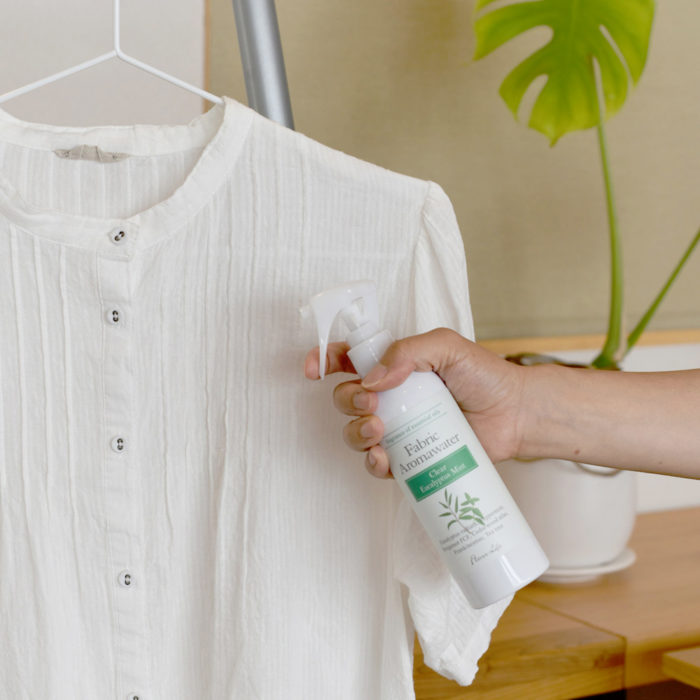 衣類や生乾きの洗濯物、枕、ソファなど布製品の消臭・抗菌にもお使いいただけます。