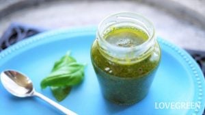 バジルの大量消費レシピ|ジェノベーゼソースの作り方
