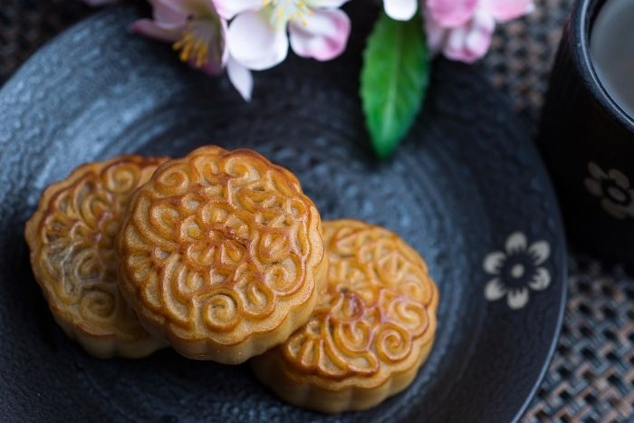 canva中秋の名月　月餅