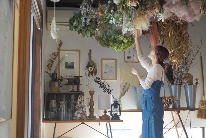 庭づくり　植栽　あの人の庭③｜スコップひとつで育んだ森のような庭　botanical.0715
