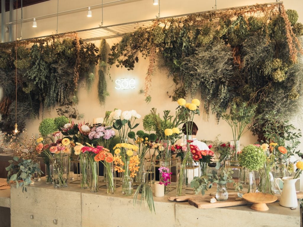 128966102368f9f6f9a5877