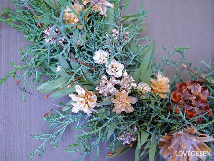 クリスマスリースの作り方とアイデア