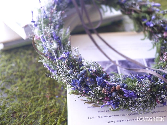 ドライフラワーのリースの作り方とアイデア