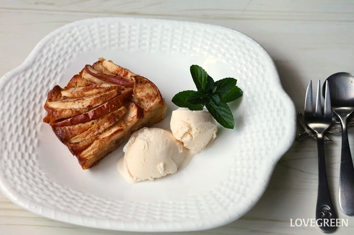 ムーミン谷の料理　収穫りんごのアップルケーキ