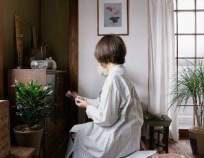 イエソト空間の達人たち③｜築古の家を心地良く育てる、庭と部屋を植物が行き来する暮らし